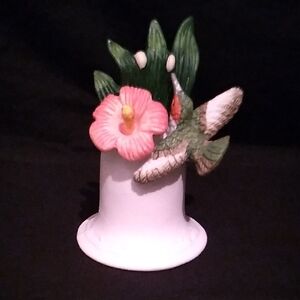 Vintage Hummingbird Porcelain/Ceramic Bell (S1)